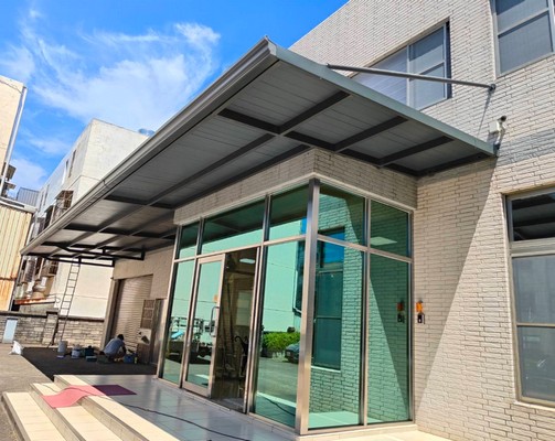 新竹長城鋁板雨遮工程, 新竹長城隔熱鋁瓦雨棚, 新竹屋頂隔熱方案推薦, 香山鐵皮浪板施工, 香山鐵皮屋頂施工推薦